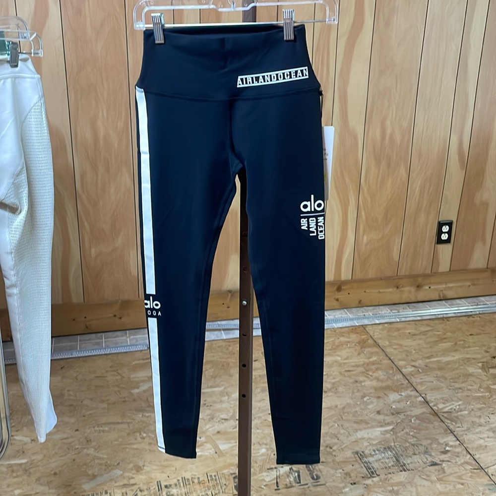 Alo yoga focal point legging